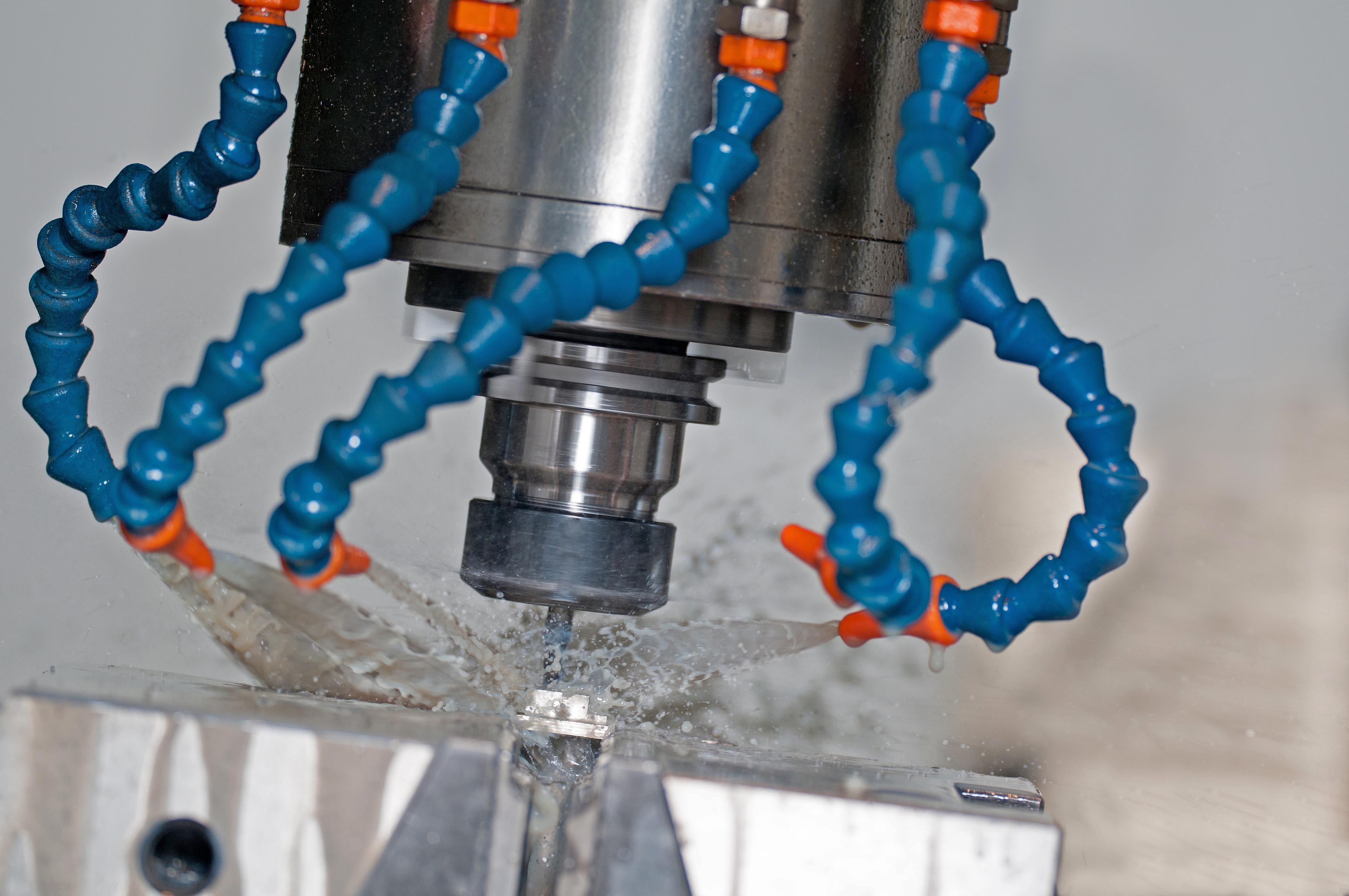 Boquillas emitiendo fluidos