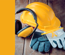 Protectores auditivos, casco, guantes y gafas de protección