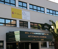 Entrada a la sede del instituto en Madrid