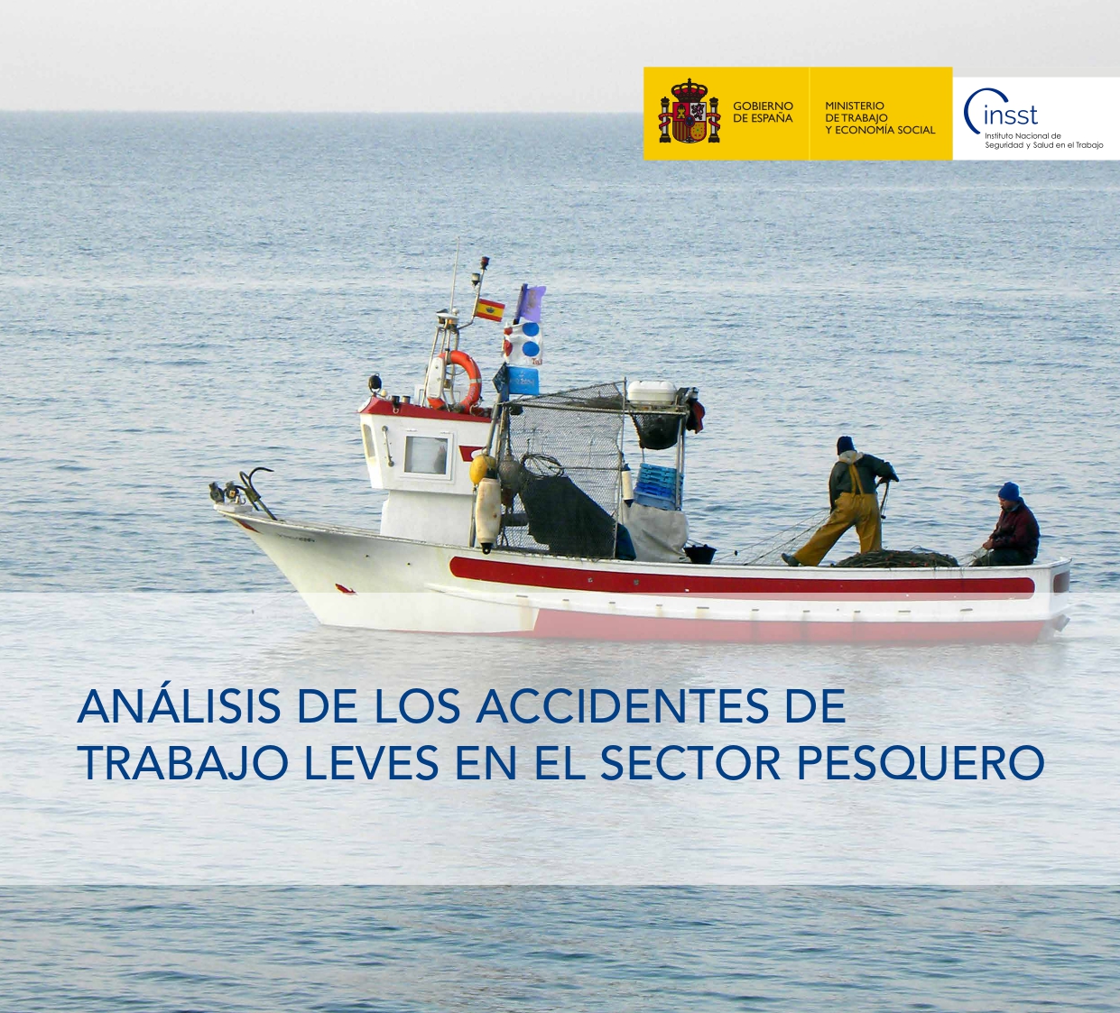 Imagen de la portada del documento con el título y un barco en medio del mar con pescadores trabajando