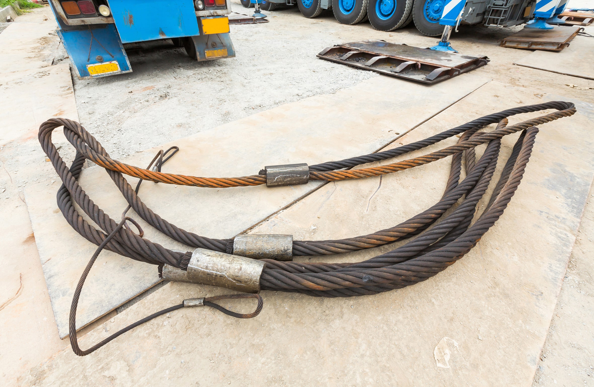 Cable caído de una carretilla que provocó un enganche