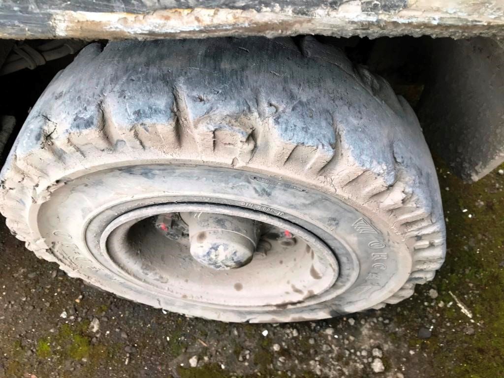 Rueda deteriorada