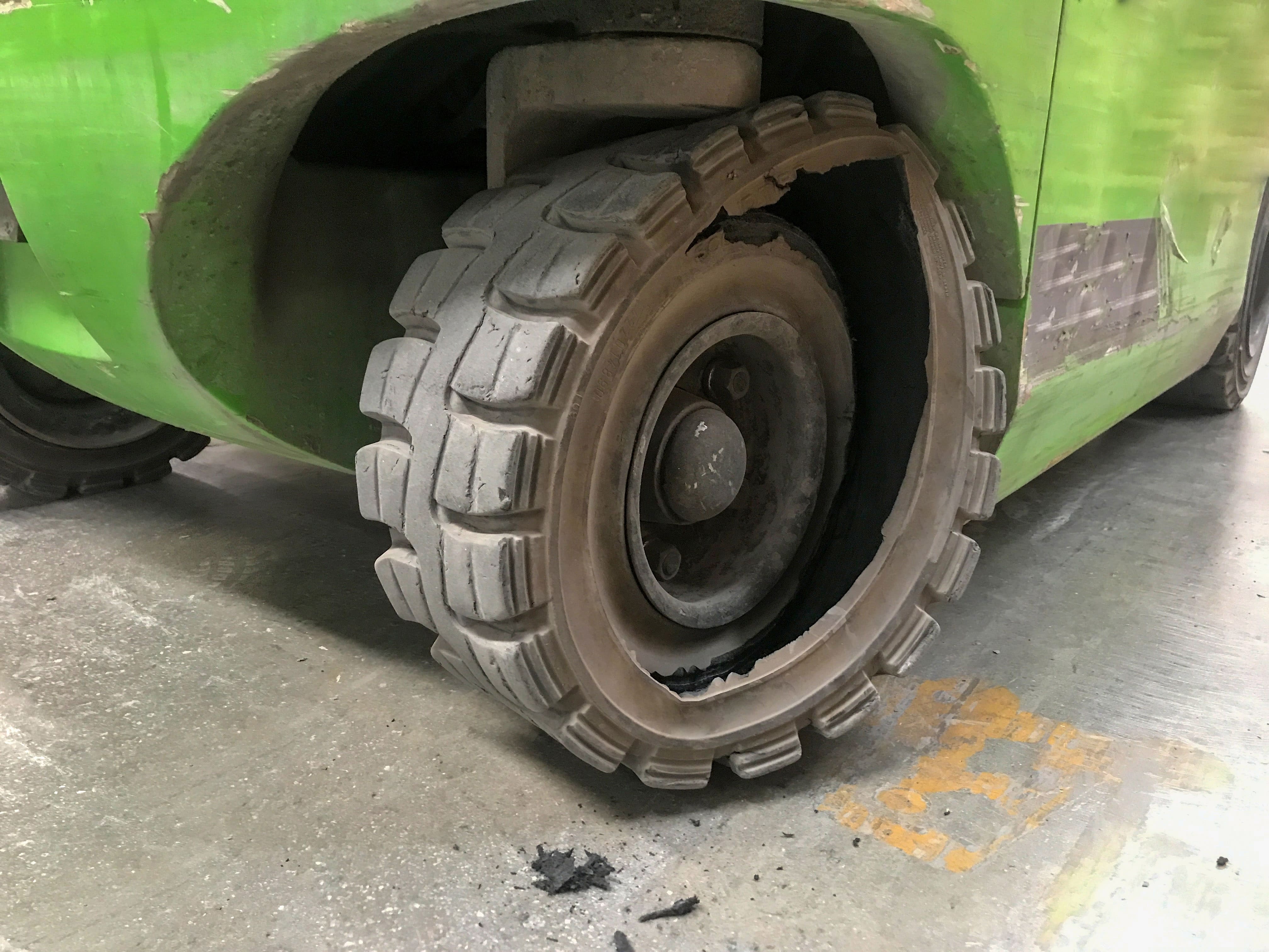 Rueda en mal estado