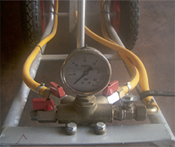  Imagen de un manómetro de una carretilla de pulverización 