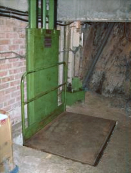 Montacargas en sótano