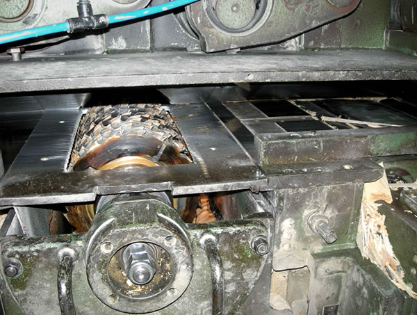 Detalle del tambor de la sierra múltiple donde ocurrió el accidente