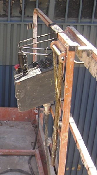 Acción de subir la plataforma