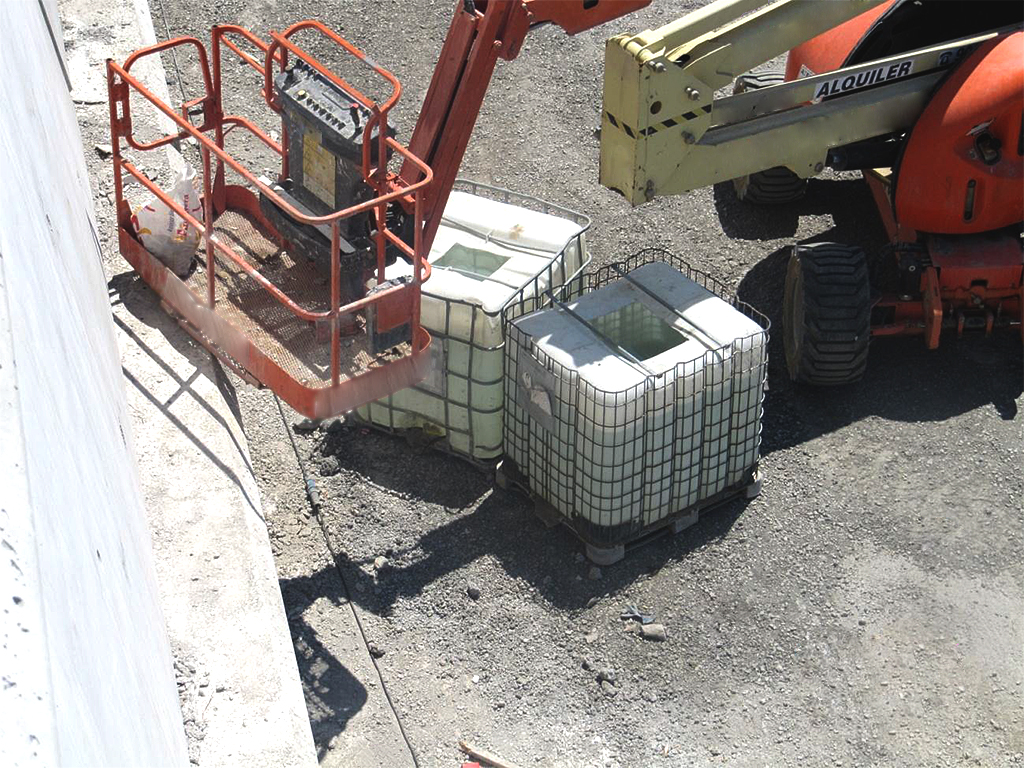 Depósitos inferiores desde los cuales se bombea el agua al depósito superior