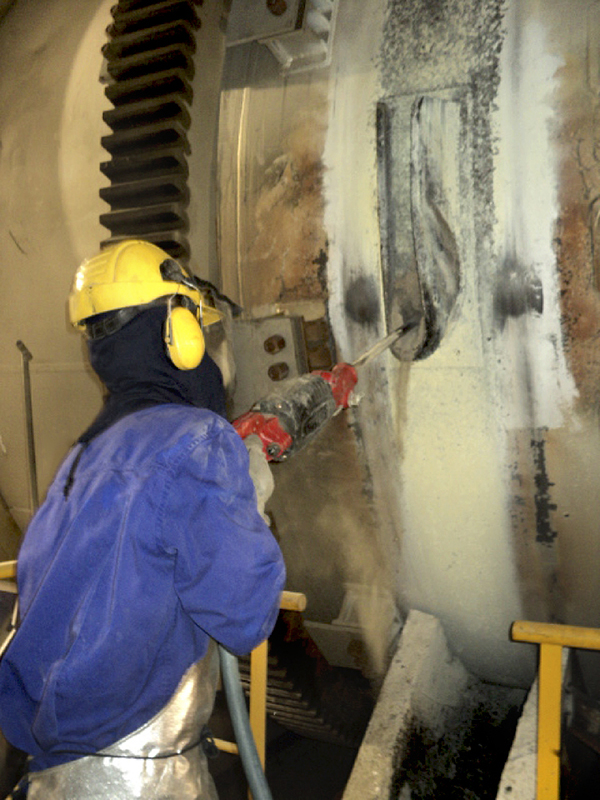 Apertura de piquera con martillo neumático