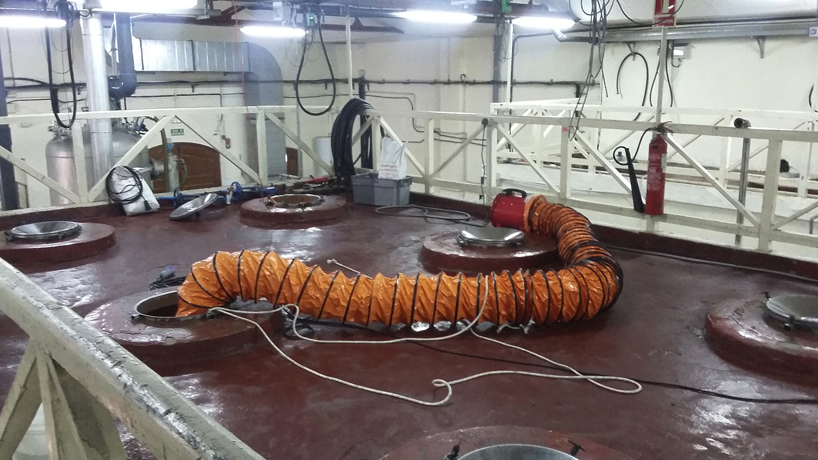 figura 5: ventilación forzada por aspiración