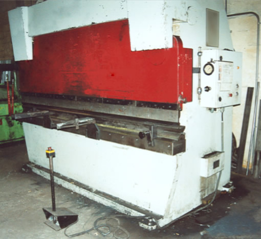 Prensa plegadora hidraulica