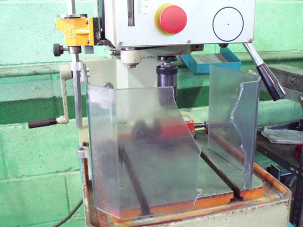 Resguardo taladro roto